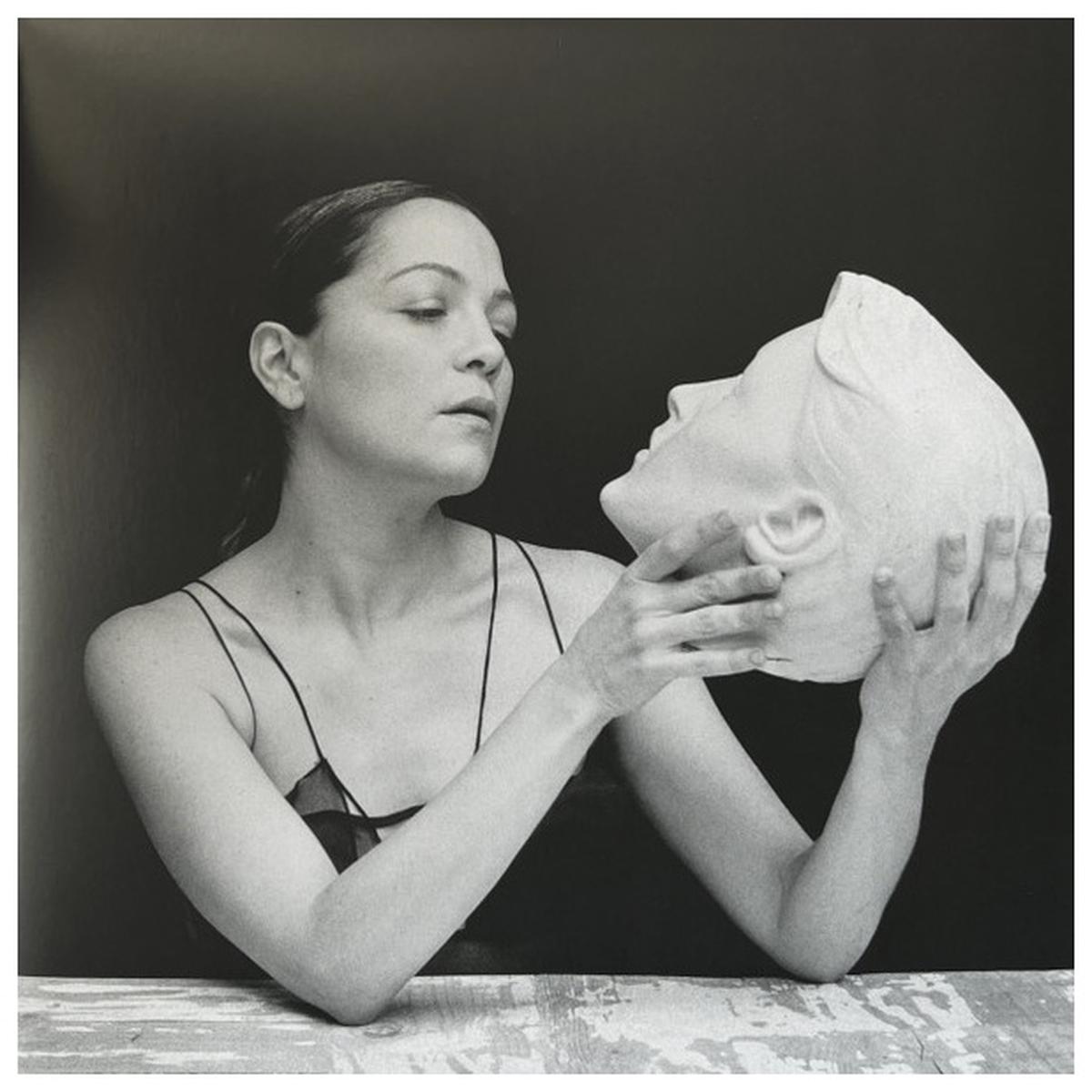 NATALIA LAFOURCADE - DE TODAS LAS FLORES (2LP+CD) (Colored Vinyl, Booklet, Boxed Set, Sticker) | VINILO