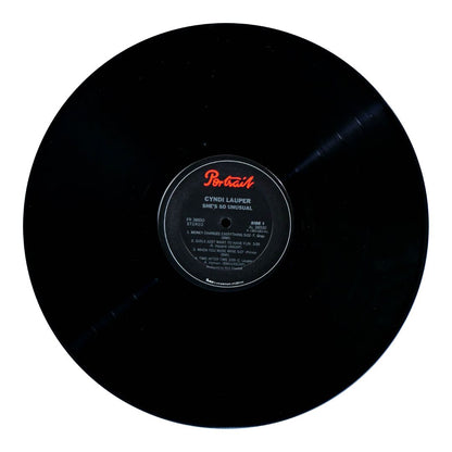 CYNDI LAUPER - SHE´S SO UNUSUAL | VINILO USADO