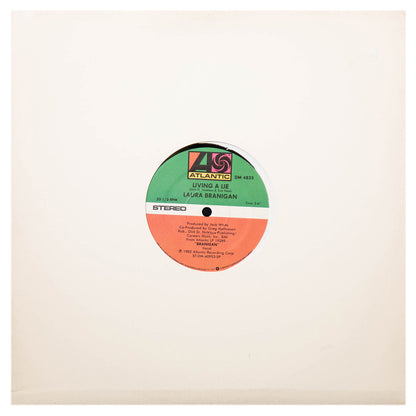 LAURA BRANIGAN - LIVING A LIE | 12" MAXI SINGLE USADO